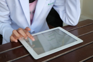 Santé et soins numériques .Vs. digitaliser la santé et les soins